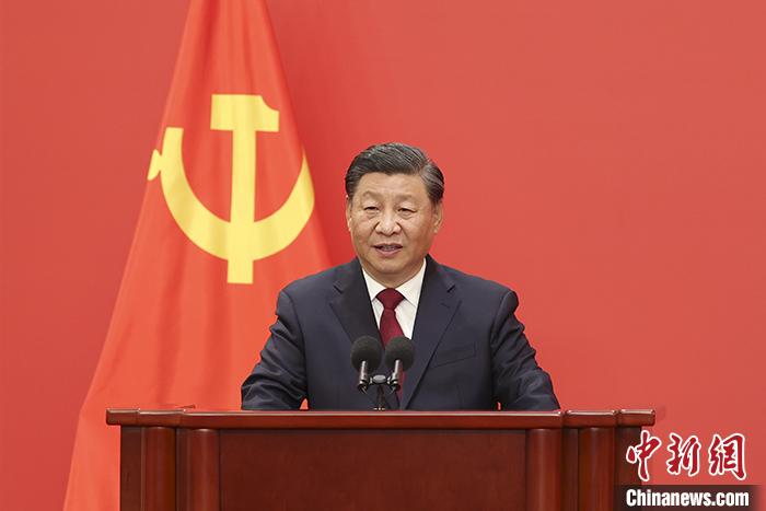 習近平等二十屆中共中央政治局常委同中外記者見(jiàn)面