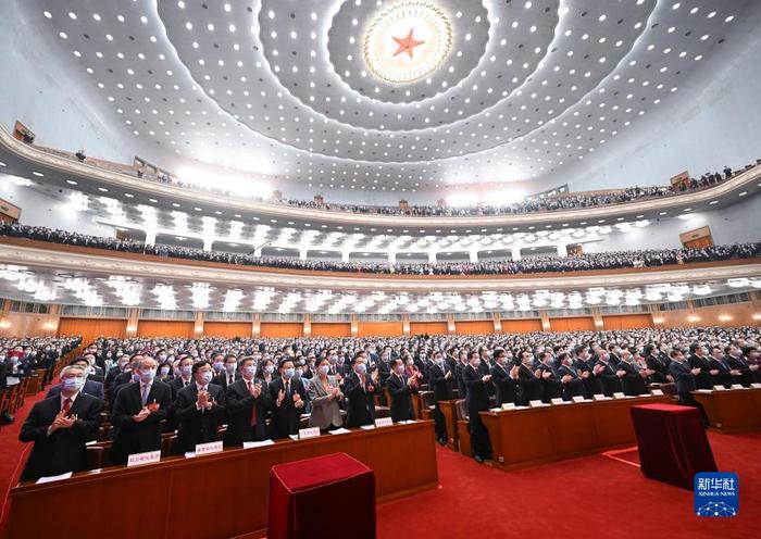 十四屆全國人大一次會(huì )議舉行第二次全體會(huì )議
