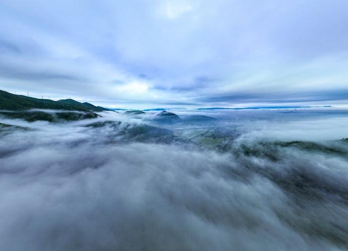 溫州雨后現平流霧景觀(guān)