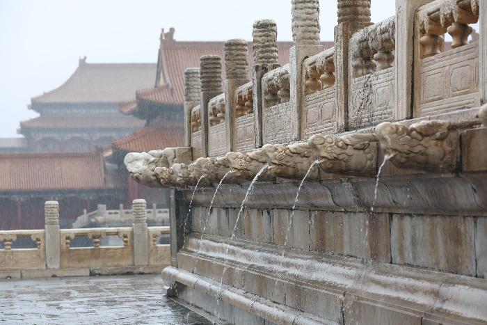 北京故宮現“九龍吐水”景觀(guān)