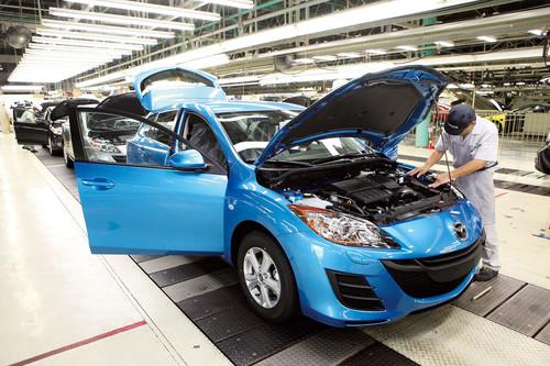 Mazda3Ɏ L(chng)R_Ŀ˸