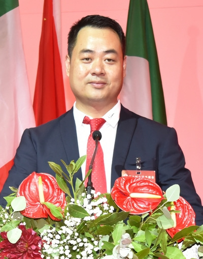 戴志廣<br><span>歐洲華商聯(lián)合會(huì )執行會(huì )長(cháng)</span>