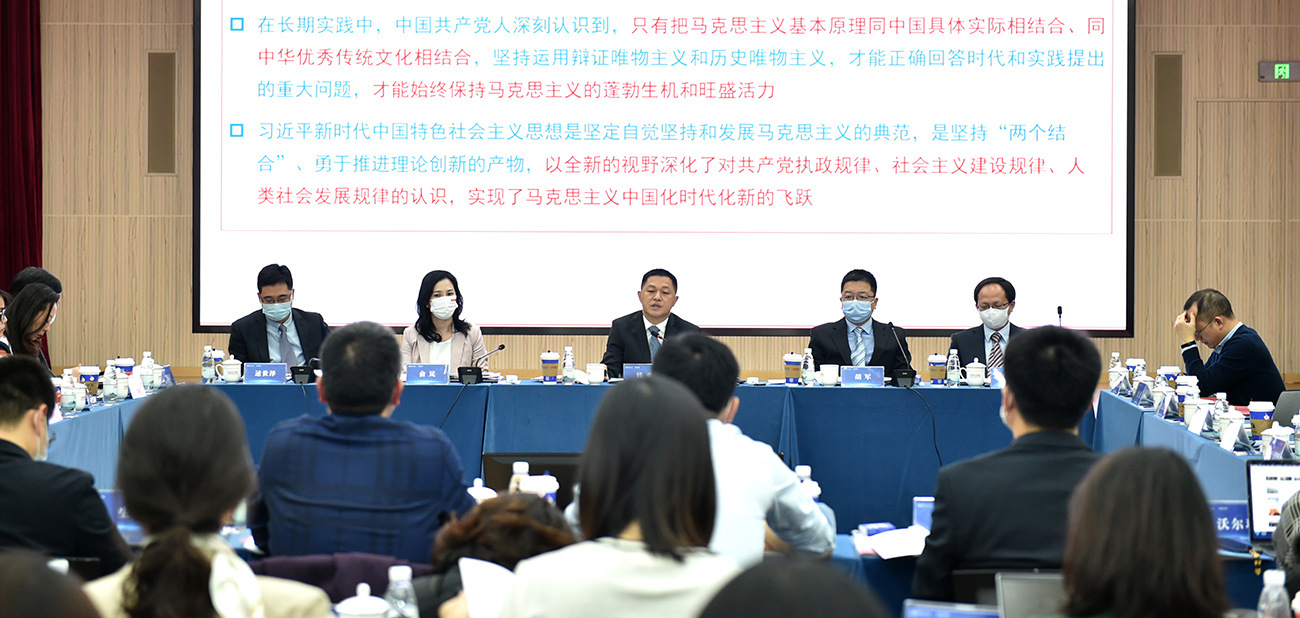 中國推動(dòng)綠色低碳高質(zhì)量發(fā)展 歐企堅定在華投資信心<p>    生態(tài)環(huán)境部與歐在華跨國企業(yè)高層圓桌會(huì )向外界傳遞出中國推動(dòng)綠色低碳高質(zhì)量發(fā)展的決心，提振外資企業(yè)在華投資的信心，進(jìn)一步深化生態(tài)環(huán)境領(lǐng)域合作，共同推進(jìn)美麗中國建設。<p>