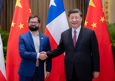 習近平會(huì )見(jiàn)智利總統博里奇