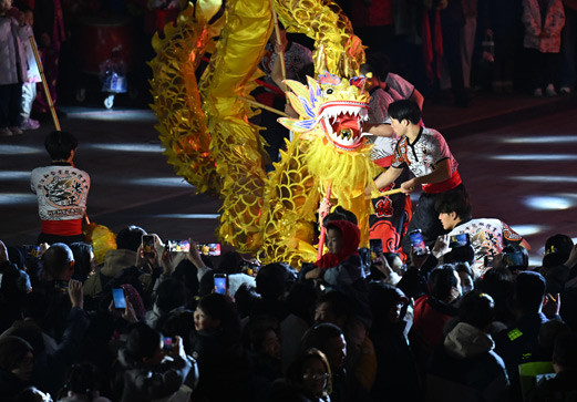 浙江杭州：非遺“盛會(huì )”里鬧元宵
