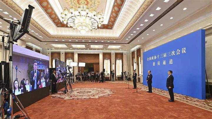 全國政協(xié)十三屆三次會(huì )議第一場(chǎng)“委員通道”