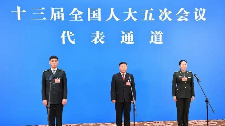 十三屆全國人大五次會(huì )議第一場(chǎng)“代表通道”