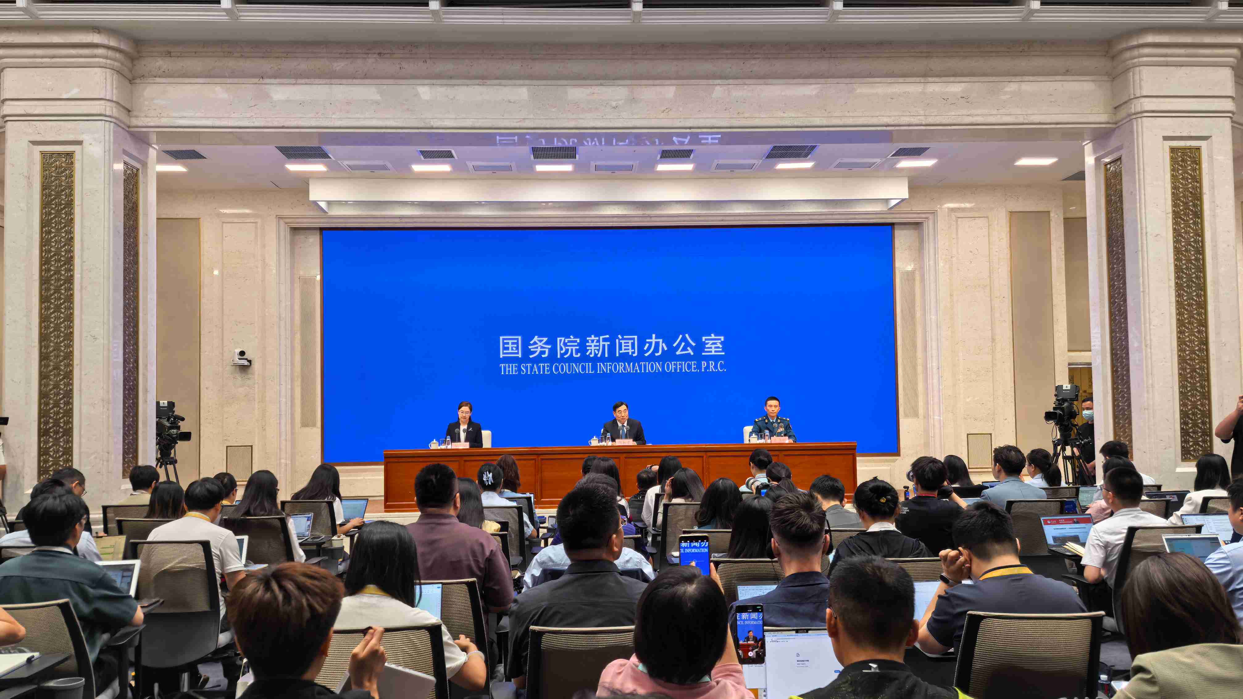國新辦就中國人民抗日戰爭暨世界反法西斯戰爭勝利80周年紀念活動(dòng)總體安排舉行發(fā)布會(huì ) 