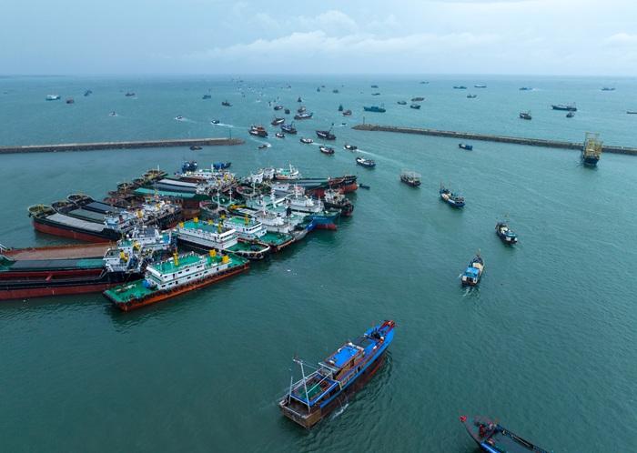 中國南海伏季休漁期結束 海南萬(wàn)帆搶“鮮”出海